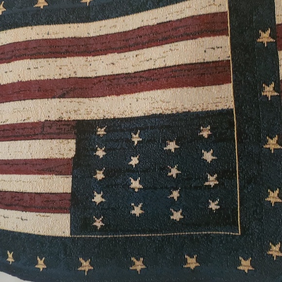 NWT American Table Runner, Plaque and Polyester  Blanket - Picture 2 of 16